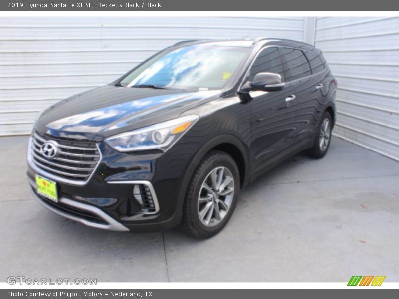 Becketts Black / Black 2019 Hyundai Santa Fe XL SE