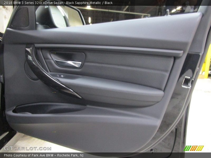 Black Sapphire Metallic / Black 2018 BMW 3 Series 320i xDrive Sedan