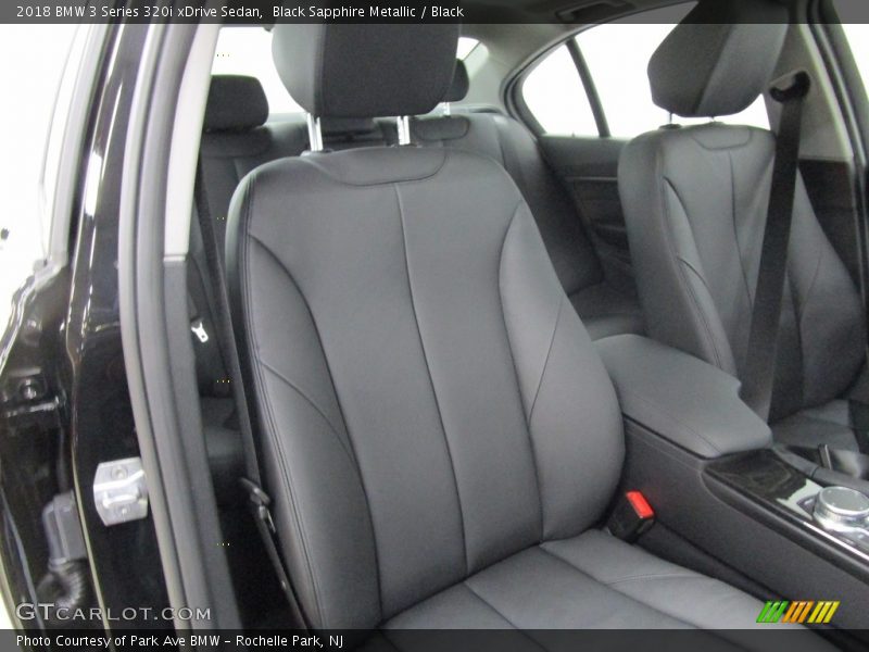 Black Sapphire Metallic / Black 2018 BMW 3 Series 320i xDrive Sedan