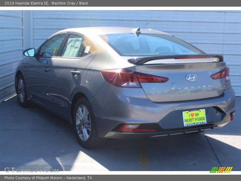 Machine Gray / Black 2019 Hyundai Elantra SE