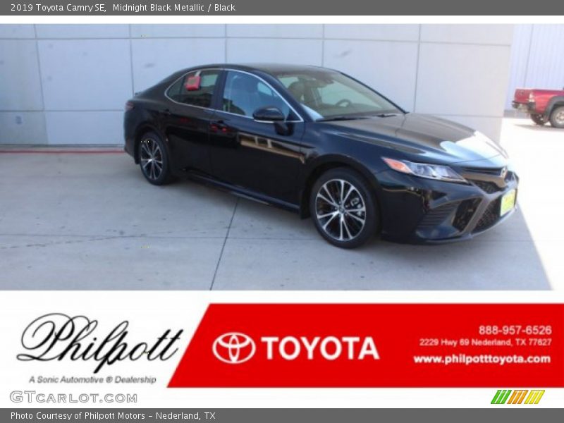 Midnight Black Metallic / Black 2019 Toyota Camry SE