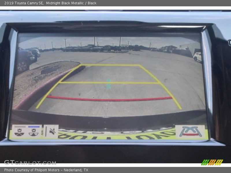 Midnight Black Metallic / Black 2019 Toyota Camry SE