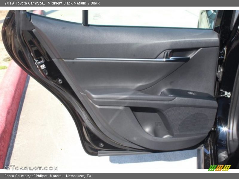 Midnight Black Metallic / Black 2019 Toyota Camry SE