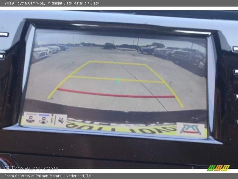 Midnight Black Metallic / Black 2019 Toyota Camry SE
