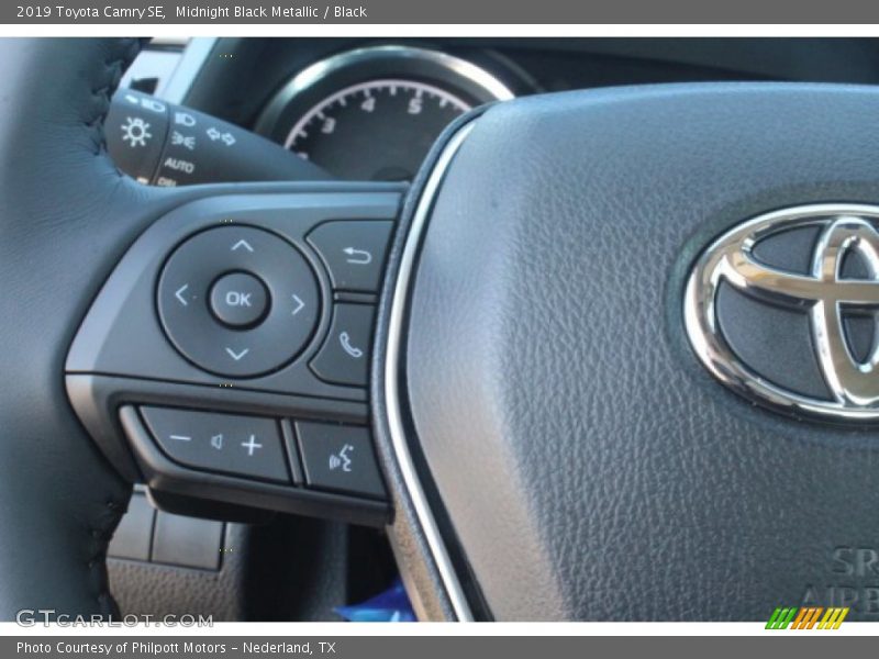 Midnight Black Metallic / Black 2019 Toyota Camry SE