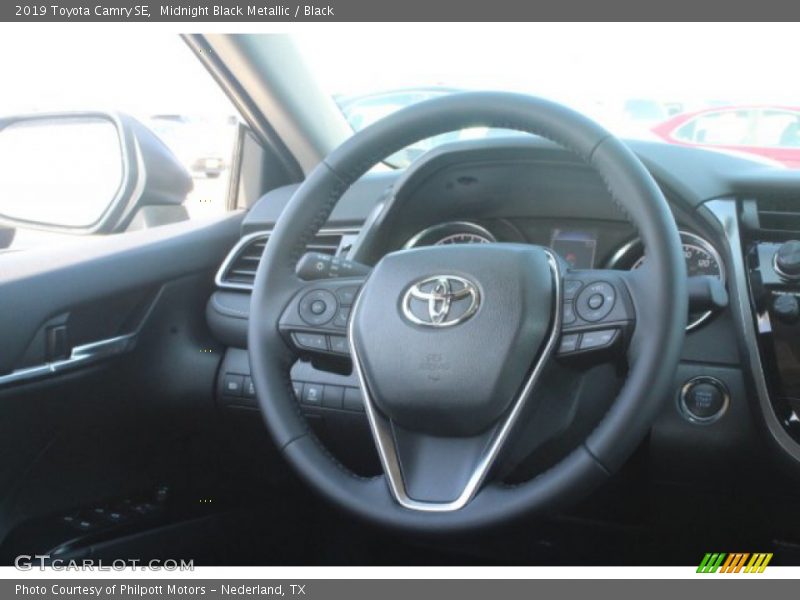 Midnight Black Metallic / Black 2019 Toyota Camry SE