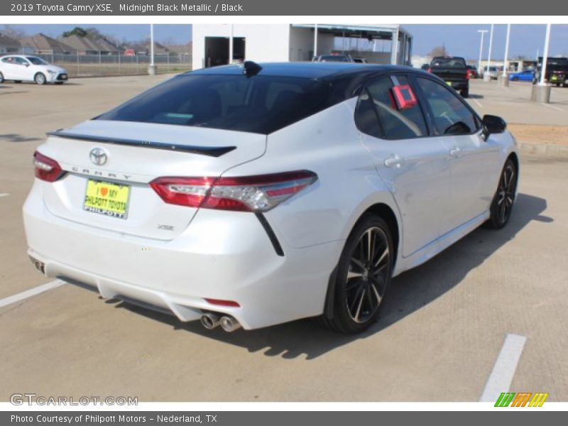 Midnight Black Metallic / Black 2019 Toyota Camry XSE