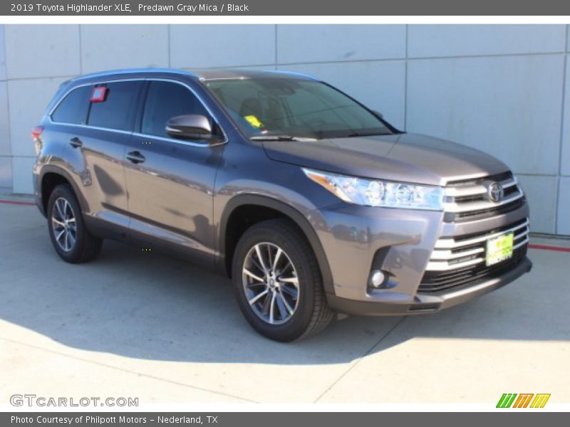 Predawn Gray Mica / Black 2019 Toyota Highlander XLE