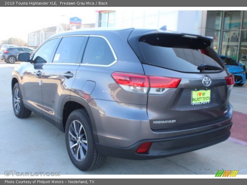 Predawn Gray Mica / Black 2019 Toyota Highlander XLE