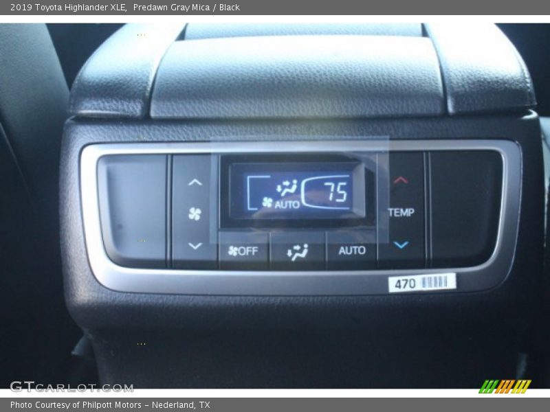 Predawn Gray Mica / Black 2019 Toyota Highlander XLE