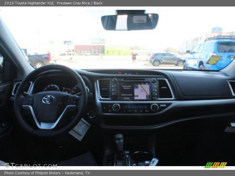 Predawn Gray Mica / Black 2019 Toyota Highlander XLE
