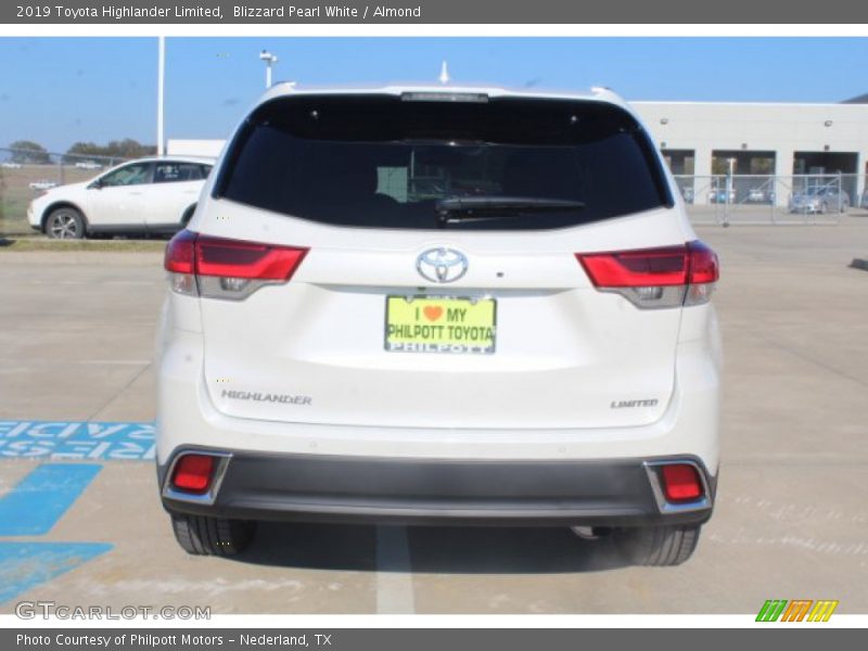 Blizzard Pearl White / Almond 2019 Toyota Highlander Limited