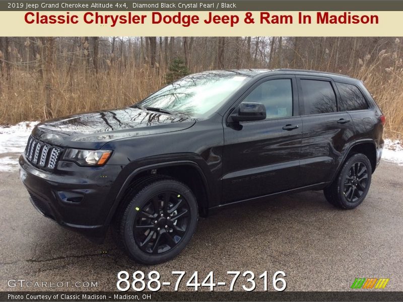 Diamond Black Crystal Pearl / Black 2019 Jeep Grand Cherokee Altitude 4x4