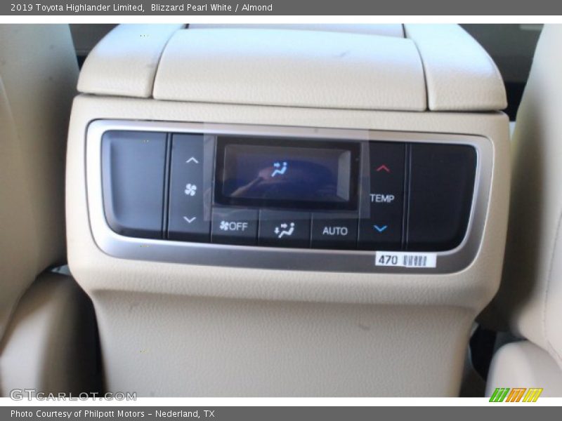 Blizzard Pearl White / Almond 2019 Toyota Highlander Limited