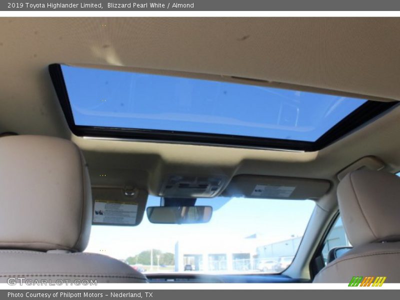 Blizzard Pearl White / Almond 2019 Toyota Highlander Limited