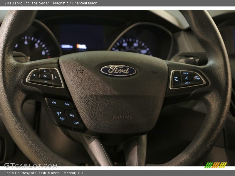 Magnetic / Charcoal Black 2018 Ford Focus SE Sedan