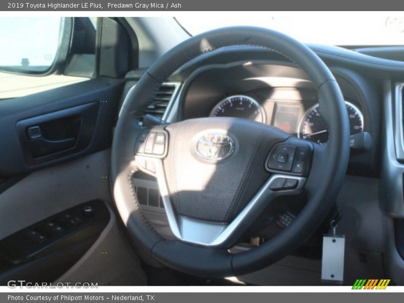 Predawn Gray Mica / Ash 2019 Toyota Highlander LE Plus