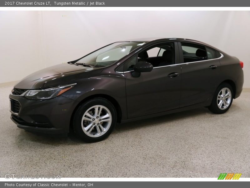 Tungsten Metallic / Jet Black 2017 Chevrolet Cruze LT