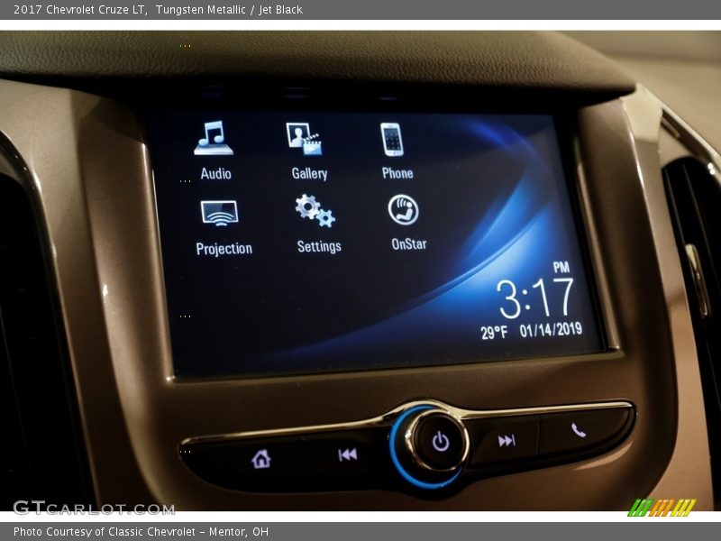 Tungsten Metallic / Jet Black 2017 Chevrolet Cruze LT