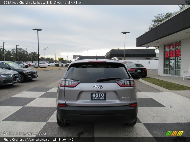 Billet Silver Metallic / Black 2019 Jeep Cherokee Latitude