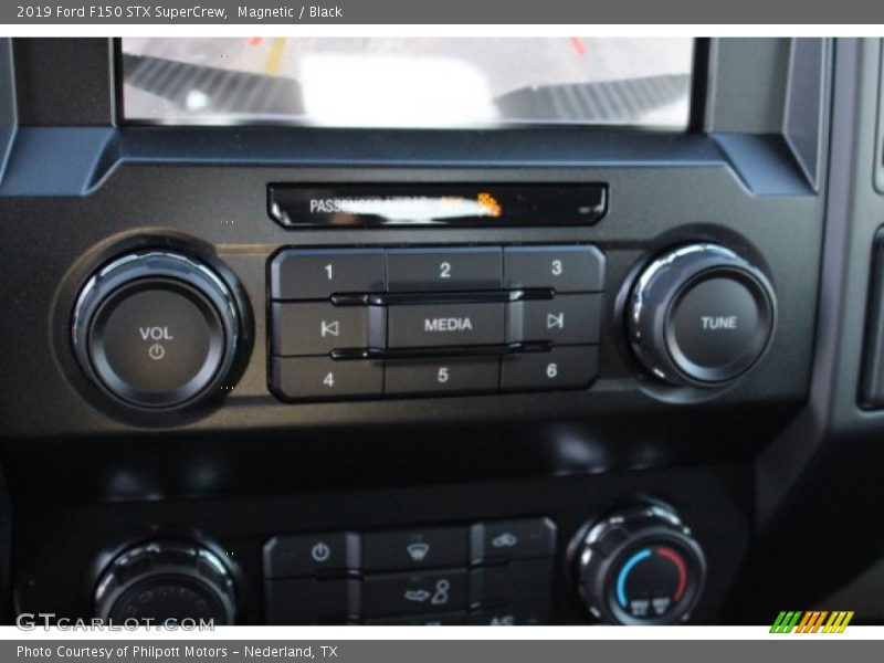 Magnetic / Black 2019 Ford F150 STX SuperCrew