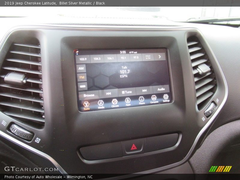 Billet Silver Metallic / Black 2019 Jeep Cherokee Latitude