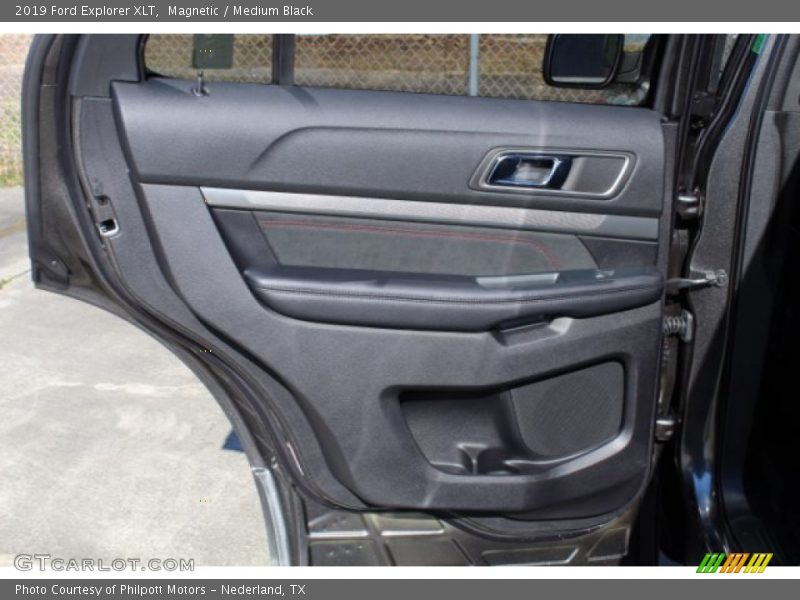 Magnetic / Medium Black 2019 Ford Explorer XLT