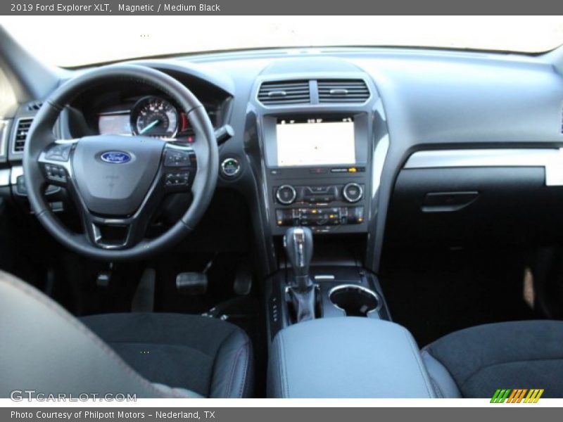 Magnetic / Medium Black 2019 Ford Explorer XLT