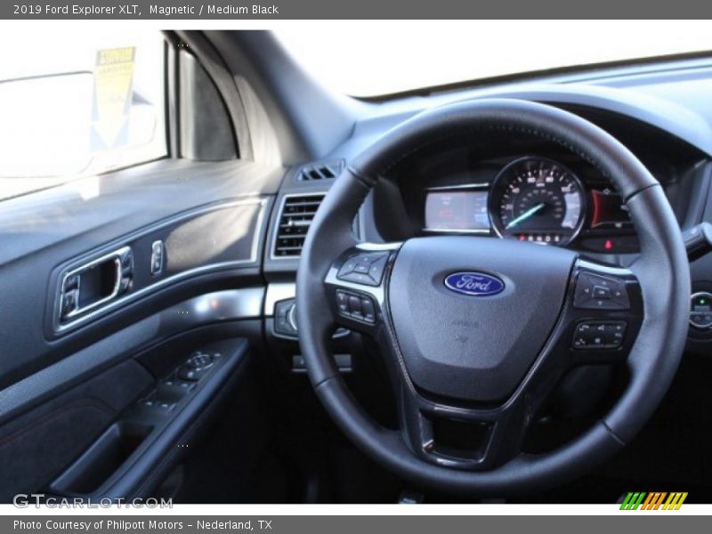 Magnetic / Medium Black 2019 Ford Explorer XLT