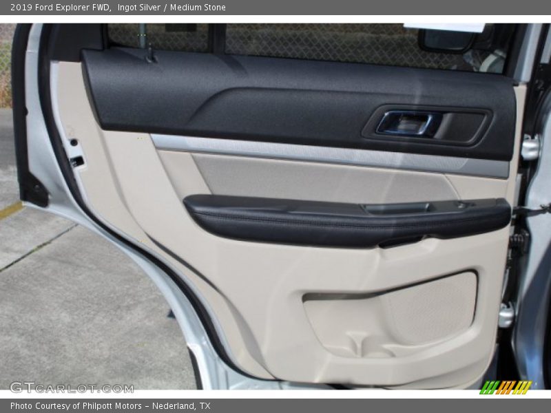 Ingot Silver / Medium Stone 2019 Ford Explorer FWD