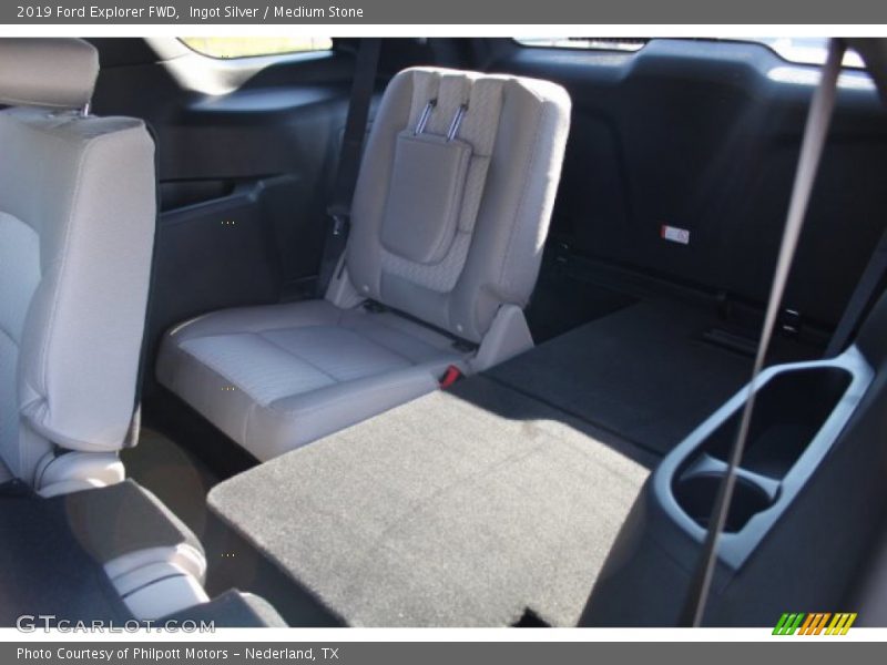 Ingot Silver / Medium Stone 2019 Ford Explorer FWD