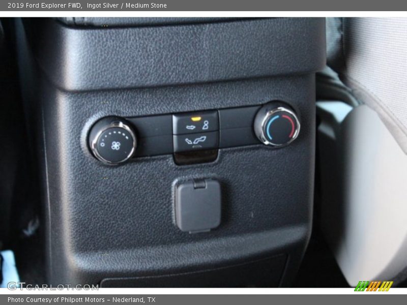 Ingot Silver / Medium Stone 2019 Ford Explorer FWD