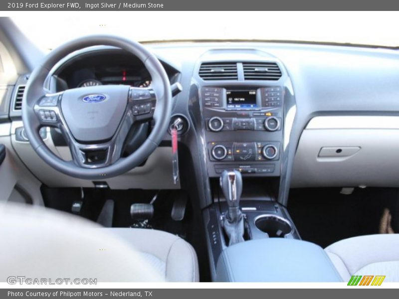 Ingot Silver / Medium Stone 2019 Ford Explorer FWD