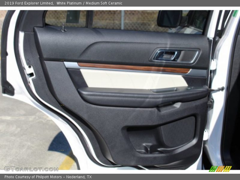 White Platinum / Medium Soft Ceramic 2019 Ford Explorer Limited