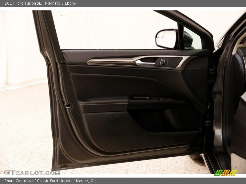 Magnetic / Ebony 2017 Ford Fusion SE