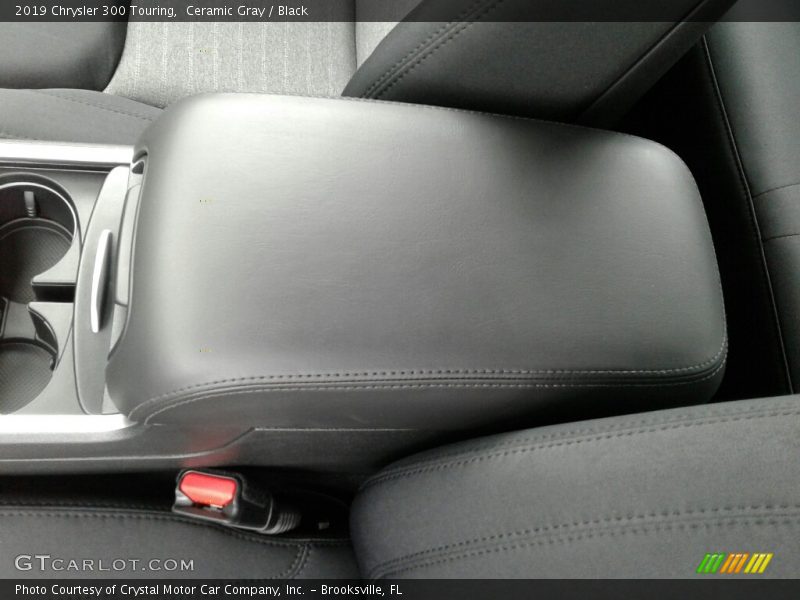 Ceramic Gray / Black 2019 Chrysler 300 Touring
