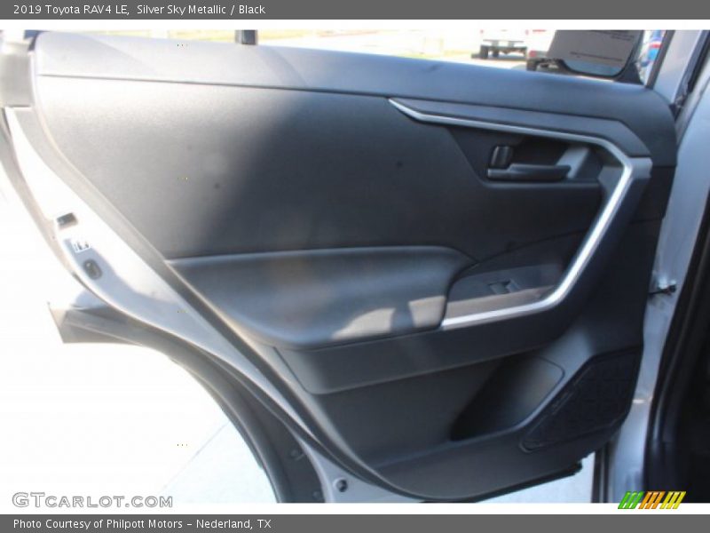 Silver Sky Metallic / Black 2019 Toyota RAV4 LE