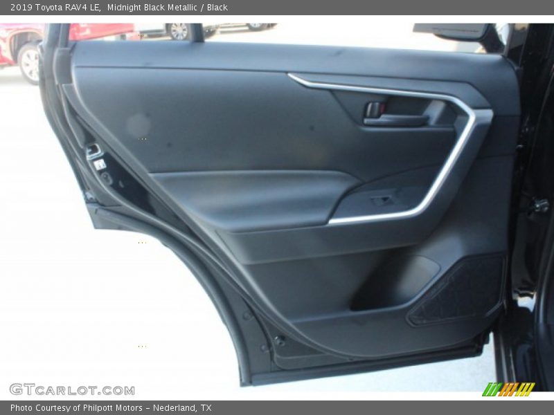 Midnight Black Metallic / Black 2019 Toyota RAV4 LE