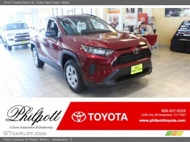 Ruby Flare Pearl / Black 2019 Toyota RAV4 LE