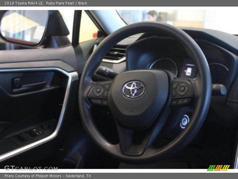 Ruby Flare Pearl / Black 2019 Toyota RAV4 LE