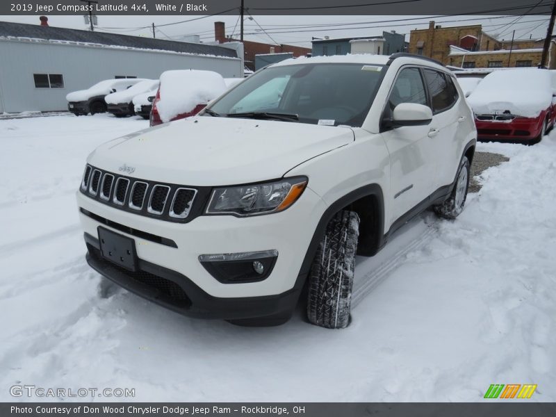 White / Black 2019 Jeep Compass Latitude 4x4