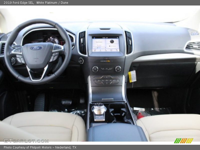 White Platinum / Dune 2019 Ford Edge SEL