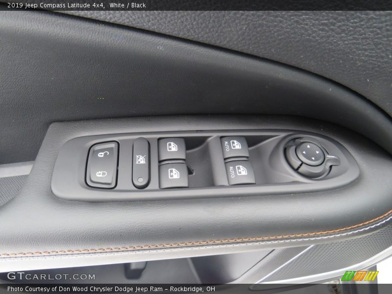 White / Black 2019 Jeep Compass Latitude 4x4