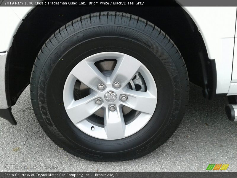 Bright White / Black/Diesel Gray 2019 Ram 1500 Classic Tradesman Quad Cab