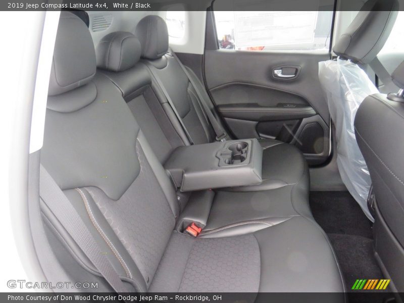 White / Black 2019 Jeep Compass Latitude 4x4