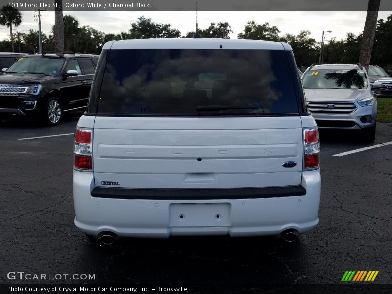 Oxford White / Charcoal Black 2019 Ford Flex SE