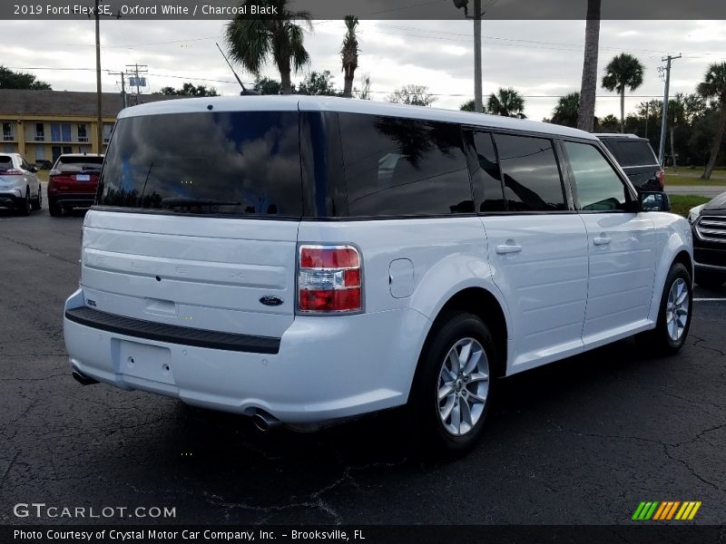 Oxford White / Charcoal Black 2019 Ford Flex SE