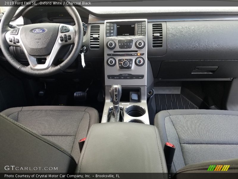Oxford White / Charcoal Black 2019 Ford Flex SE