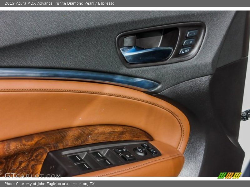 White Diamond Pearl / Espresso 2019 Acura MDX Advance