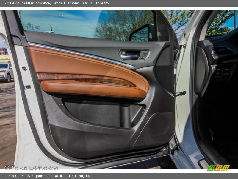 White Diamond Pearl / Espresso 2019 Acura MDX Advance